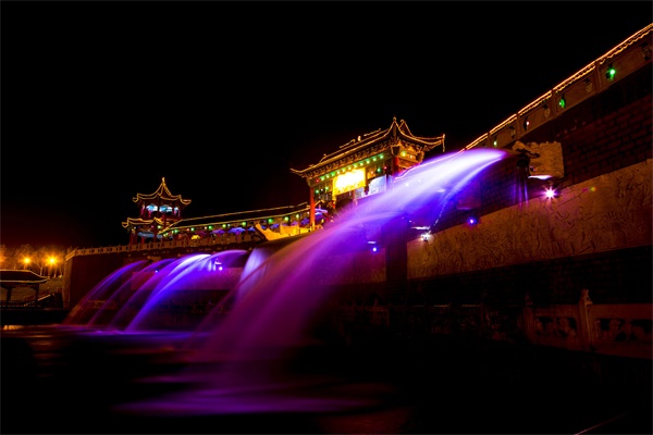 戶外景觀照明設(shè)計(jì)要確保植物的正常生長(zhǎng)