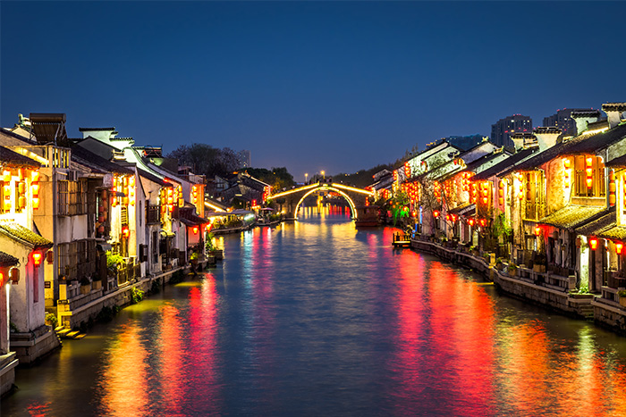 一站式亮化服務(wù)，讓你的景區(qū)瞬間變身網(wǎng)紅打卡地！